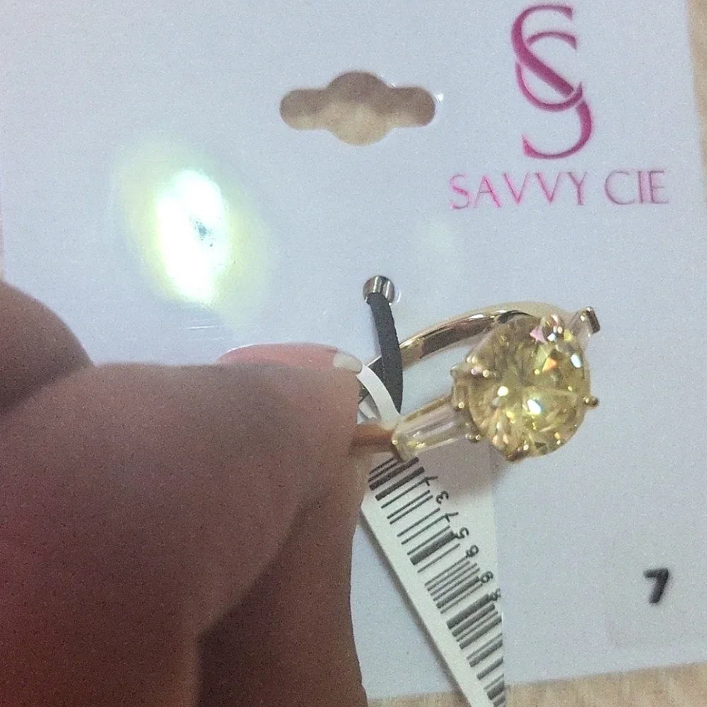 Savvy Cie Gold and Yellow Ring - Picture 4 of 5